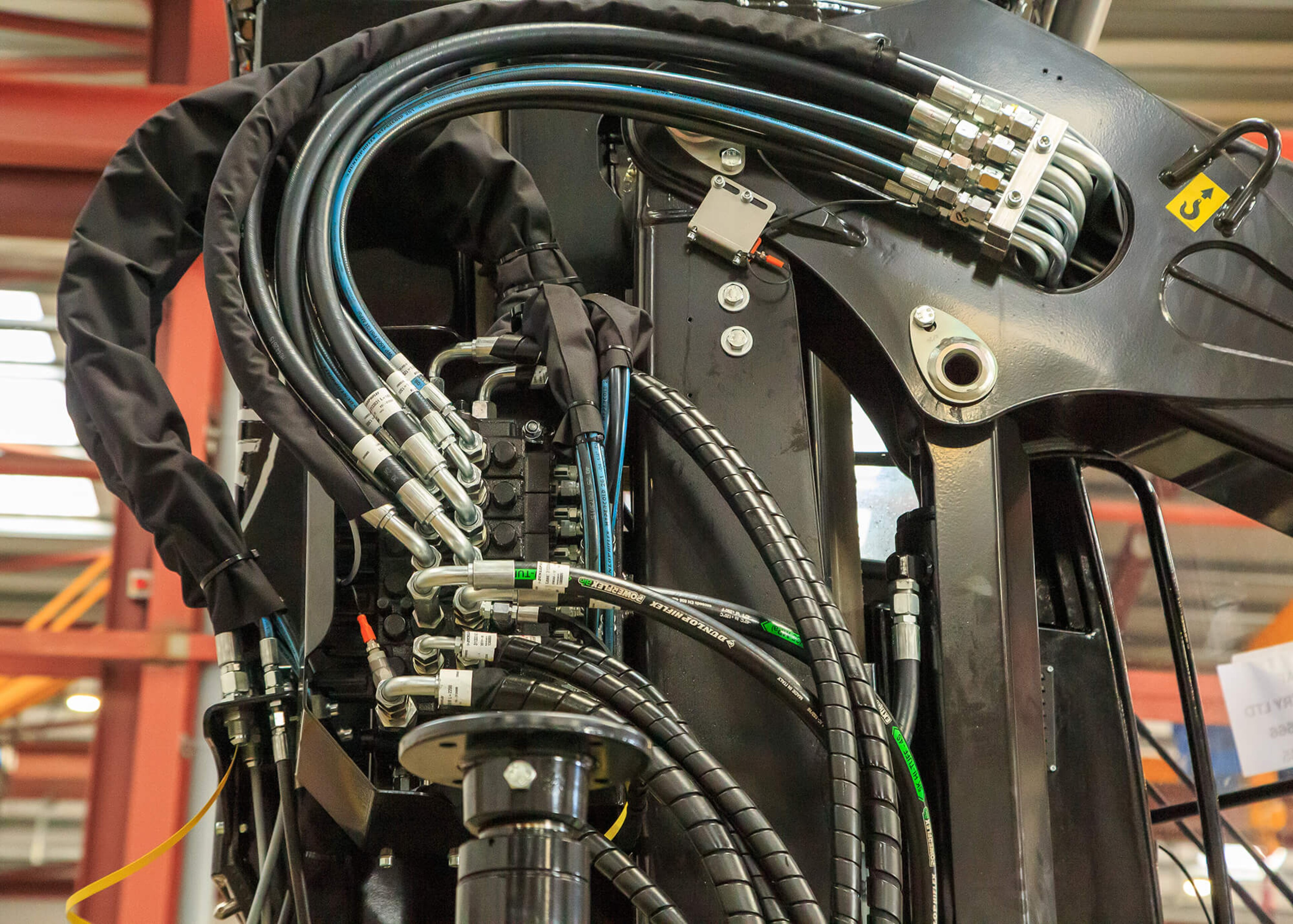 Hydraulic Hose Installation