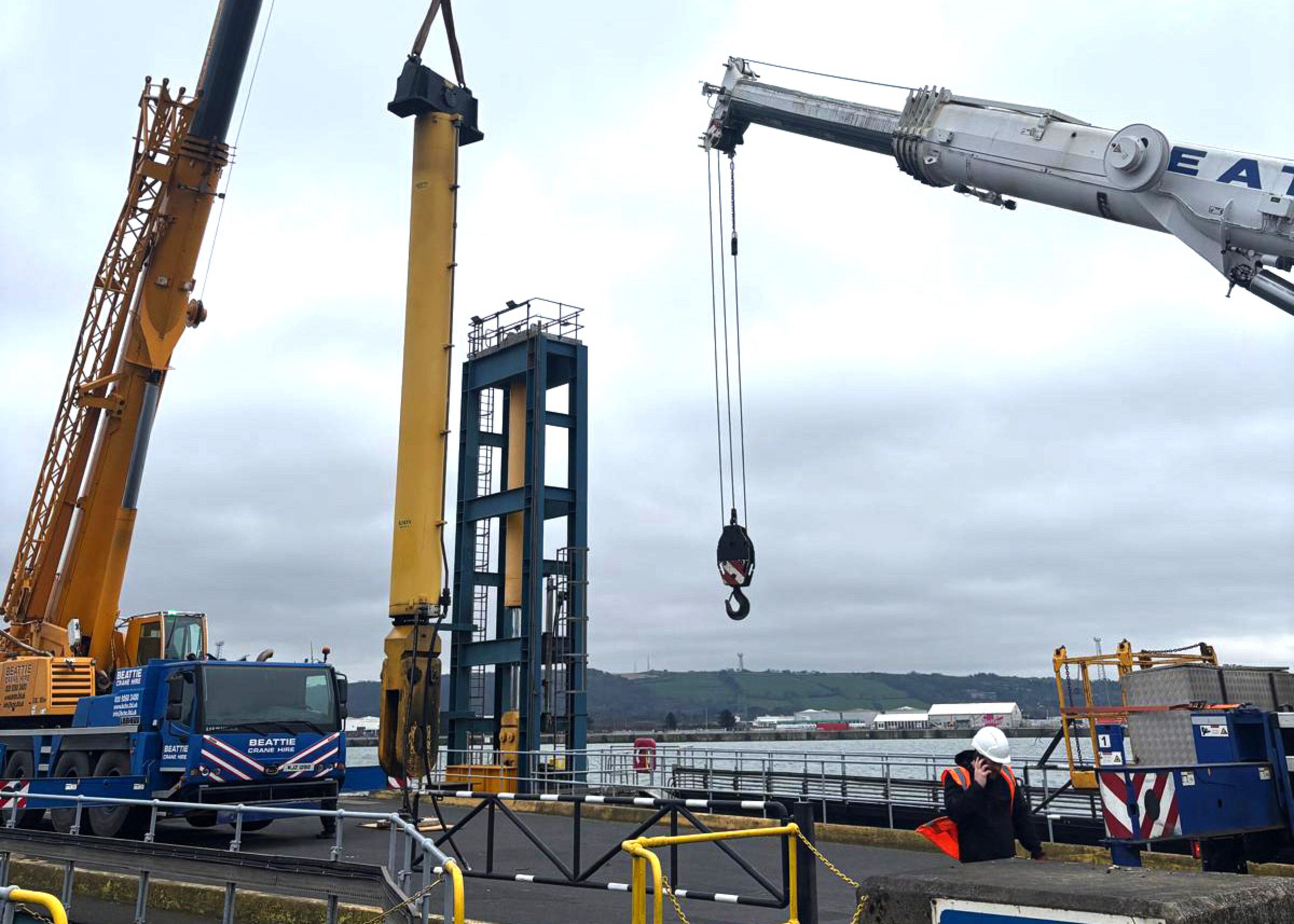 Ireland Harbour Hydraulic Cylinder