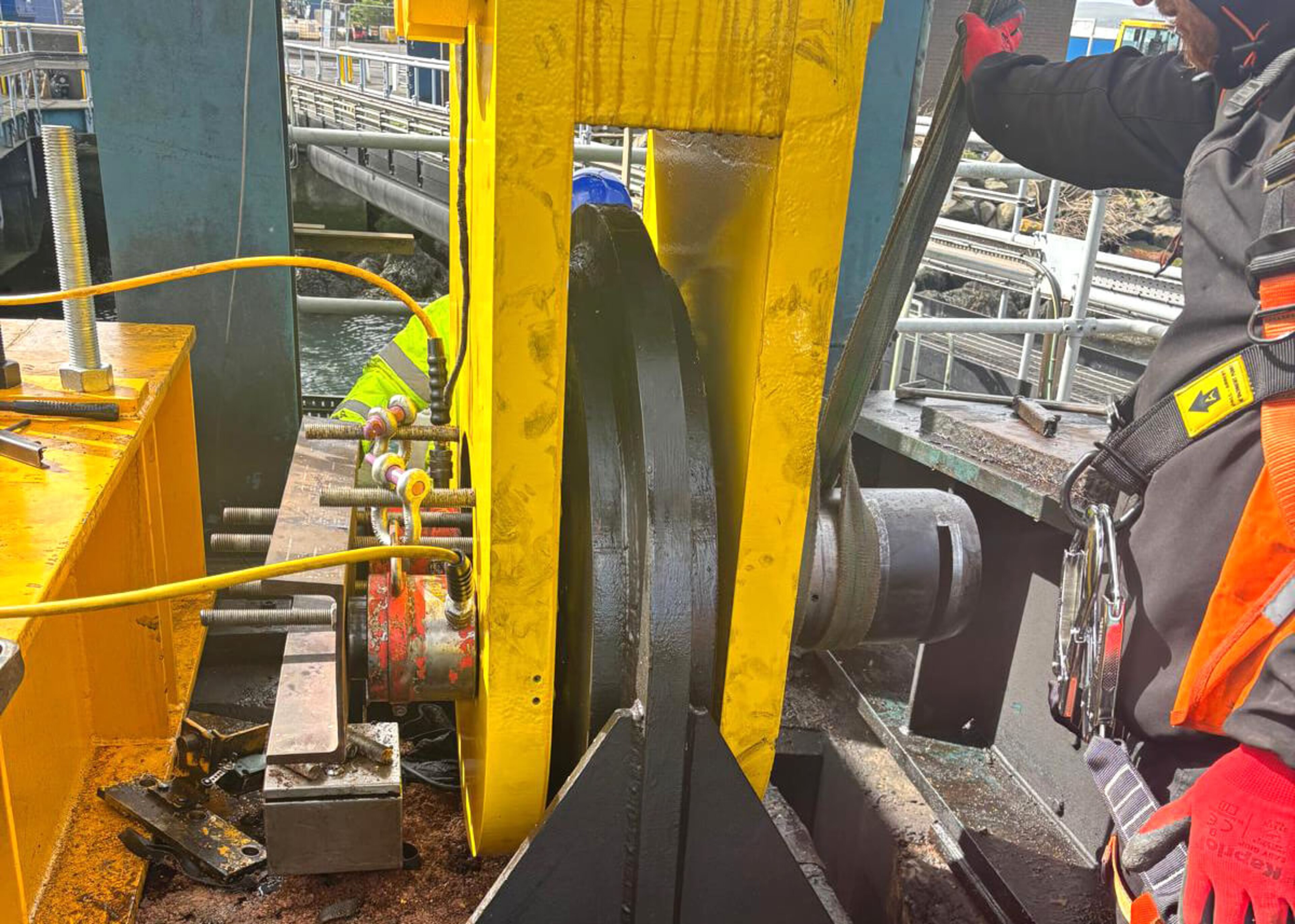 Ireland Harbour Cylinder